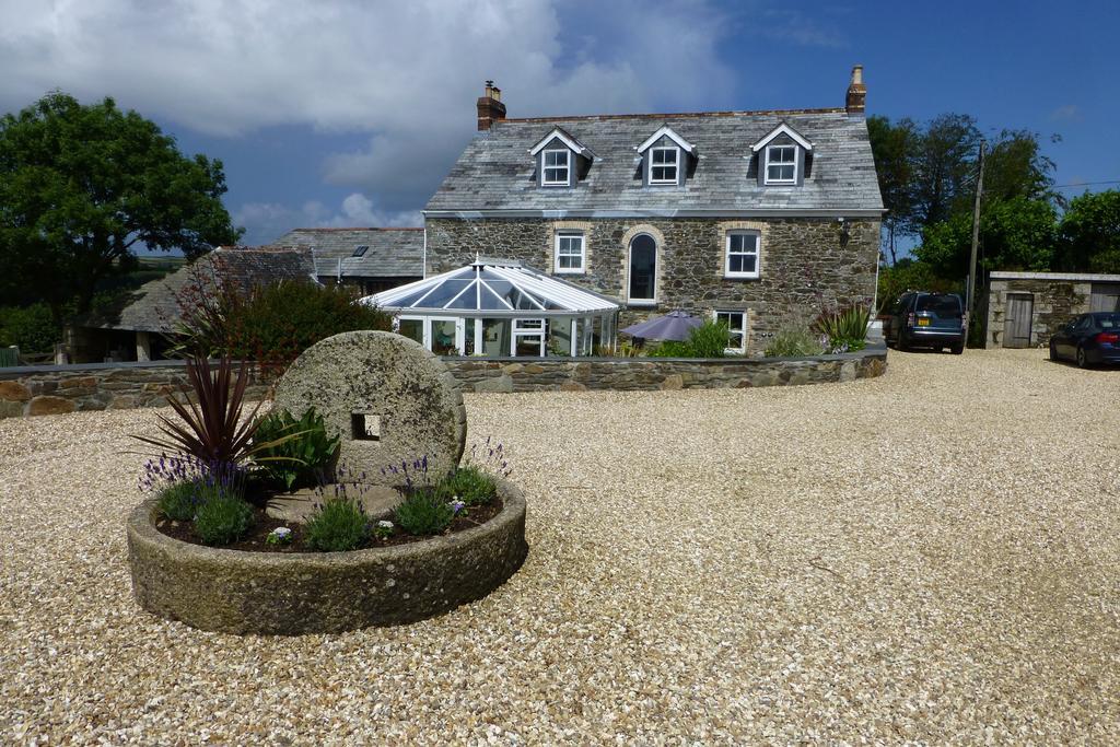 Treveighan Farmhouse Saint Teath Extérieur photo